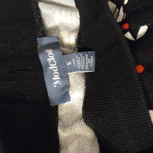 ModCloth Halloween sweatpants, fangs and dinosaur bones, size small - Picture 4 of 5